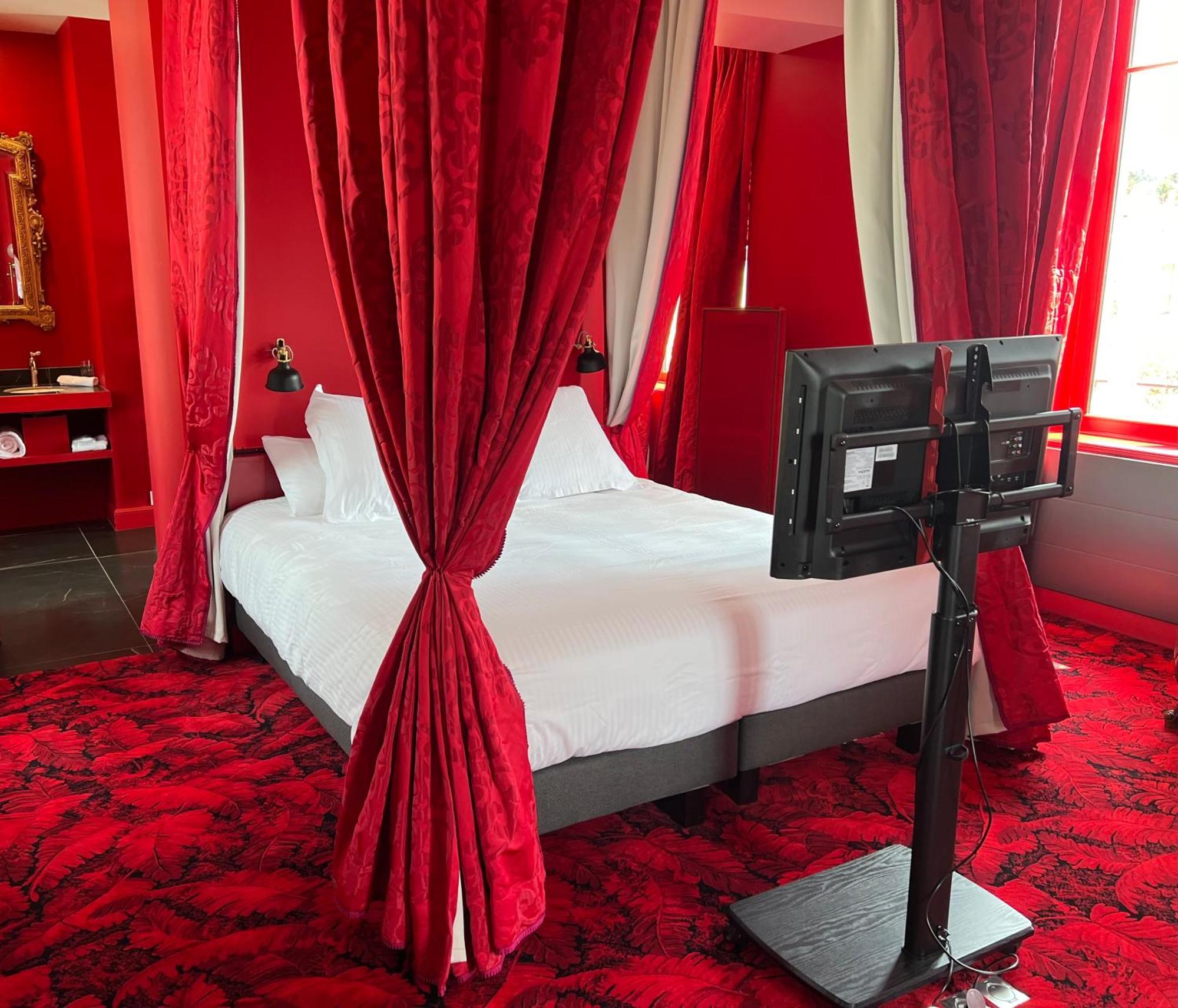 Logis Hotel La Maison A Pan De Bois Vierzon Luaran gambar
